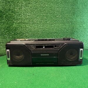 Vintage Classic Magnavox AM-FM Radio/Cassette Player AQ 5090 Boombox Tape Work